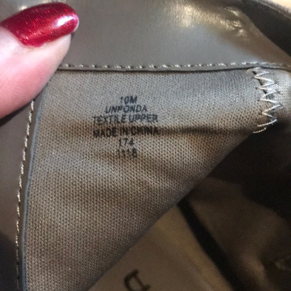 LIKE NEW!!! UNISA UNPONDA BOOTIE - Picture 9 of 11